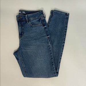 Old Navy High-Rise Rockstar Super Skinny